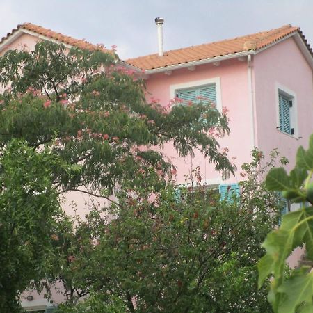 Zeus And Hera Apartments نِكيانا المظهر الخارجي الصورة